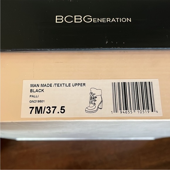 New In Box BCBGeneration Palli Hiker Heeled Lace Up Booties Faux Fur Sz 7 Black - Picture 5 of 7